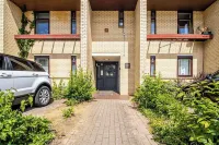 Milton Keynes Central 3BR close to theatre and Santander | Free Parking, WiFi