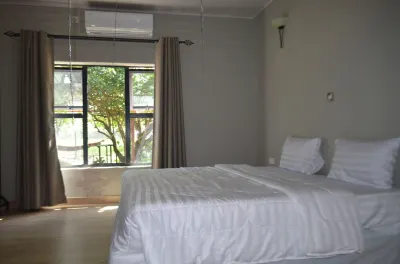 Homz Cottage - Mfuwe, Zambia on the gateway into the South Lunagwa National Park Hotel di 