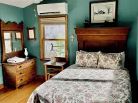 Evergreen, mountain cabin 3mi south of Blowing Rock, NC, views, creek, 56 acres. Hotels in Caldwell County