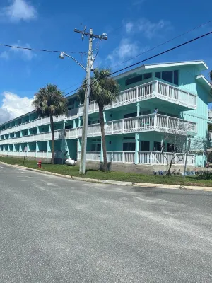 Jewel of Cedar Key-Pet Friendly condo 130