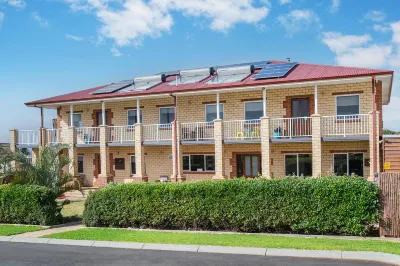 Baywatch Retreat Augusta Hotels in 