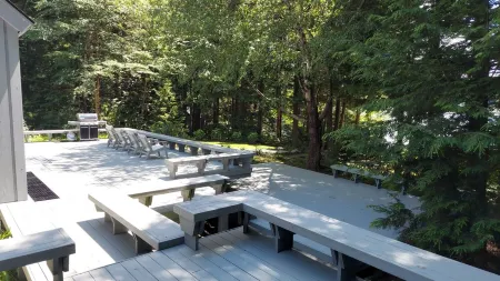 4-bedroom Lake Front House in Quntisential Private Vermont Setting