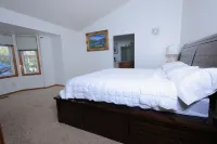 Bright 3BR Home with Office & Patio