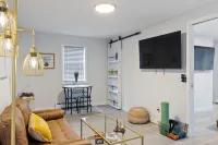 Newly Remodeled Home on Schlimgen Ave, 5-Minute Drive to Downtown Madison