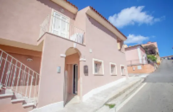 Studio apartment 100 mt from Rena Bianca beach, S.Teresa Gallura