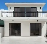 Beachfront Villa with private back deckNear restaurants Hotels in 