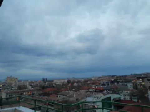 Hill Sky Panorama Center Penthouse Apartment