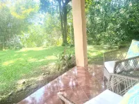 Cozy house in the middle of the mountains just minutes from the beach