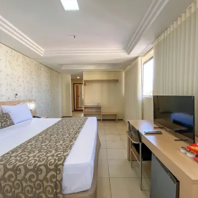 Crystal Plaza Hotel Hotels near Civic Square