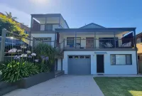 Beachside Retreat Pool & Sauna