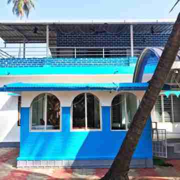 Silver Sands Hotel Exterior