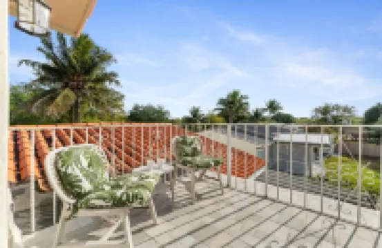 Cozy, Centric, Private & Spacious 1/1 Guest House w/ AC & WiFi in Miami Springs