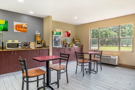 Quality Inn Loganville US Highway 78