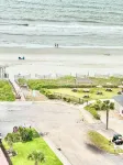 Couples Escape- Stunning Oceanfront Views -Quiet Prime Location