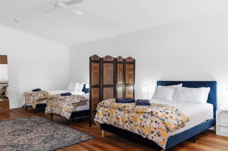 Royal Hotel Dungog Отели в г. Дангог