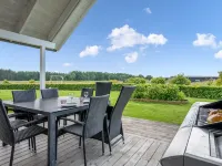 "Bernice" - 900m from the Sea