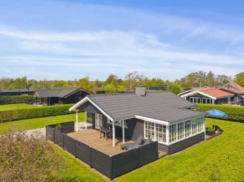 "Ekatarina" - 125m from the Sea