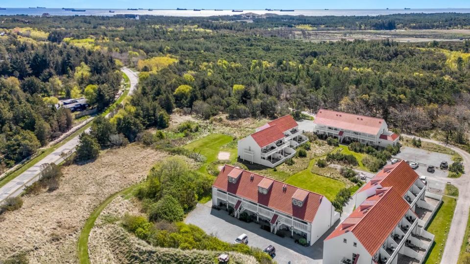 "Cilla" - 1km from the Sea