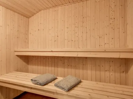 "Yngve" - 3.5km from the sea