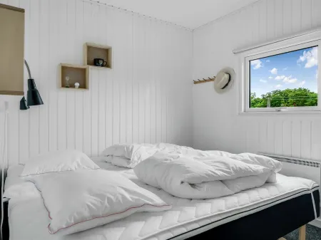 "Bettine" - 500m from the Sea