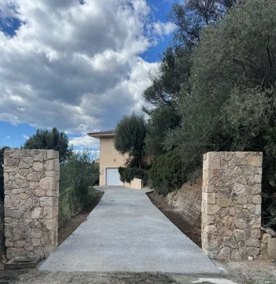 Propriano, sea view, pool, 4 bedrooms, 4 bathrooms  otelleri