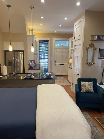 The Studio@ Eanes Drug Отели рядом с достопримечательностью «Университет Вирджиния Коммонуэлт»