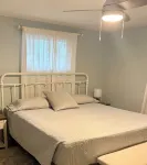 Lakeside Escape, Sandy Shores, Sunset Views, Boat Rental - 3-Star