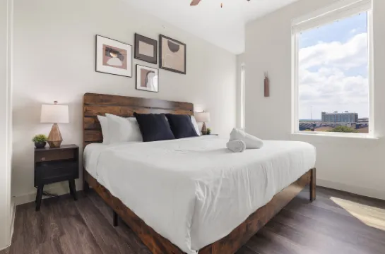 Luxe 1bd Apt, 24hr Gym &Pool