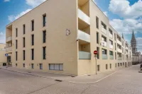 ゼナオ アパルトオテル マコン ノール公園周辺のホテル