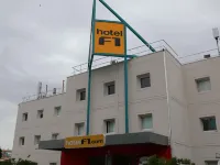 Hotelf1 Orange Centre Echangeur A7 A9 Hotels in Orange