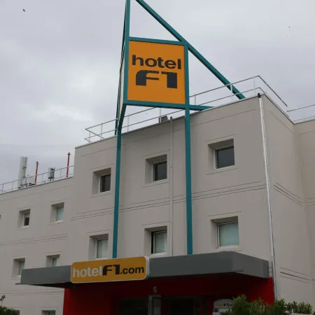 Hotelf1 Orange Centre Echangeur A7 A9
