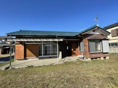Old folk house inn Tabiminato Отели рядом с достопримечательностью «Sakatsura Isozaki Shrine»