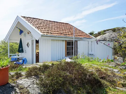 2 person holiday home in Gullholmen - 3-Star