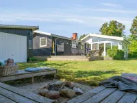 "Felis" - 75m from the Sea Hotels in Martofte