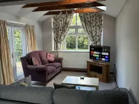 Spacious Detached Bungalow with Ample Parking