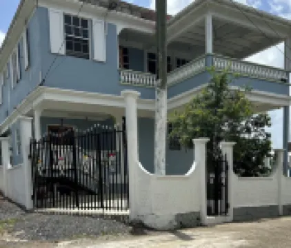 NIZA’S PLACE—Cozy Mountainside Villa with Ocean view. Hotel a 