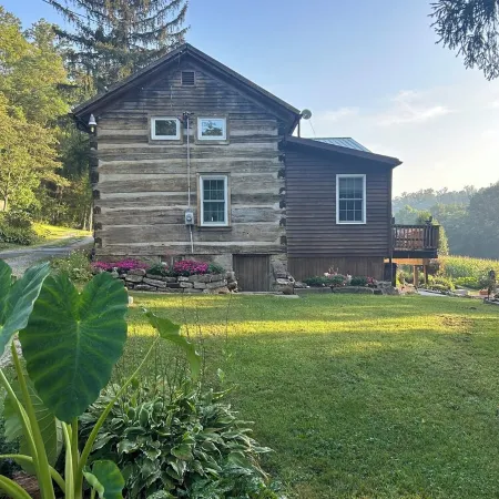 Cozy, scenic, studio apartment for nature-lovers !