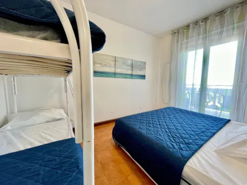 Beachfront Flat with Sea View -  Apartamentos vacacionales
