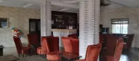 Rizz Park Hotel & Event Center - bar