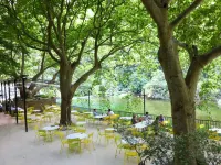 Sunny Provence Home with Terrace Hotels in Monteux