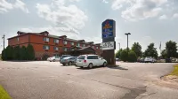 Best Western Plus Concord Inn - parking