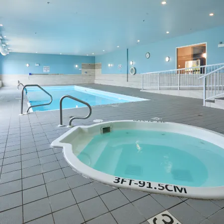 Holiday Inn Express & Suites SWIFT CURRENT by IHG
