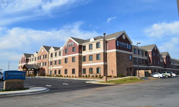 Staybridge Suites Bowling Green by IHG