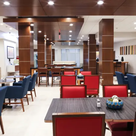 Holiday Inn Express & Suites HOUSTON IAH - BELTWAY 8 by IHG