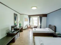 Royal Diamond Hotel Hotels near Tham Khao Luang