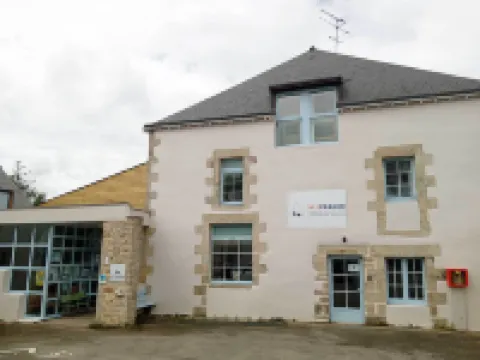 Auberge de Jeunesse HI Pontivy โรงแรมใน