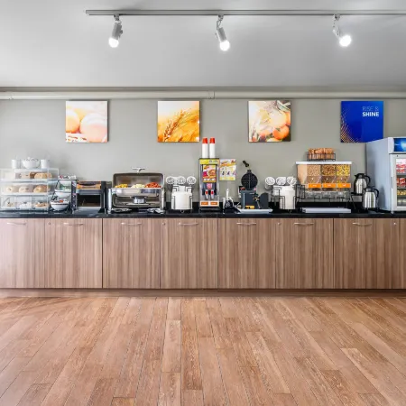 Comfort Inn East