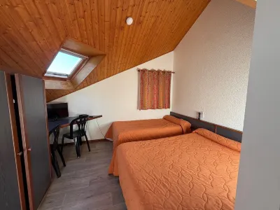 Henri 4 Hotels in der Nähe von Etang du Korong