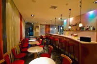 โรงแรม CITY PLUS RHODES