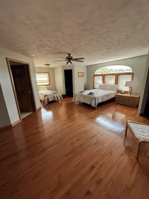 凱悅悠選綠色之家 Barclay Square附近的飯店